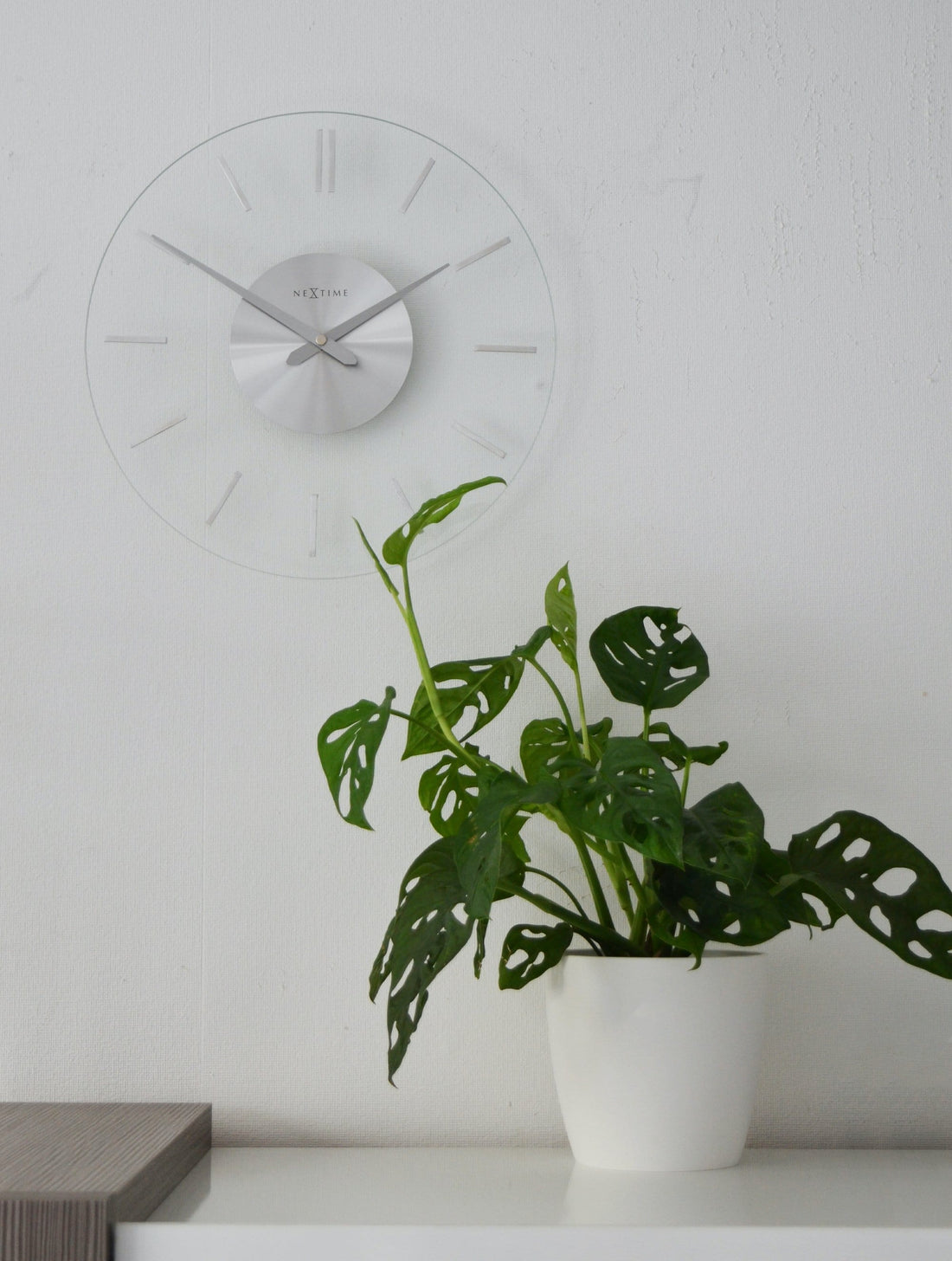 Wall clock -  26 cm - Aluminum - Glass - 'Stripe' - Goat Corp