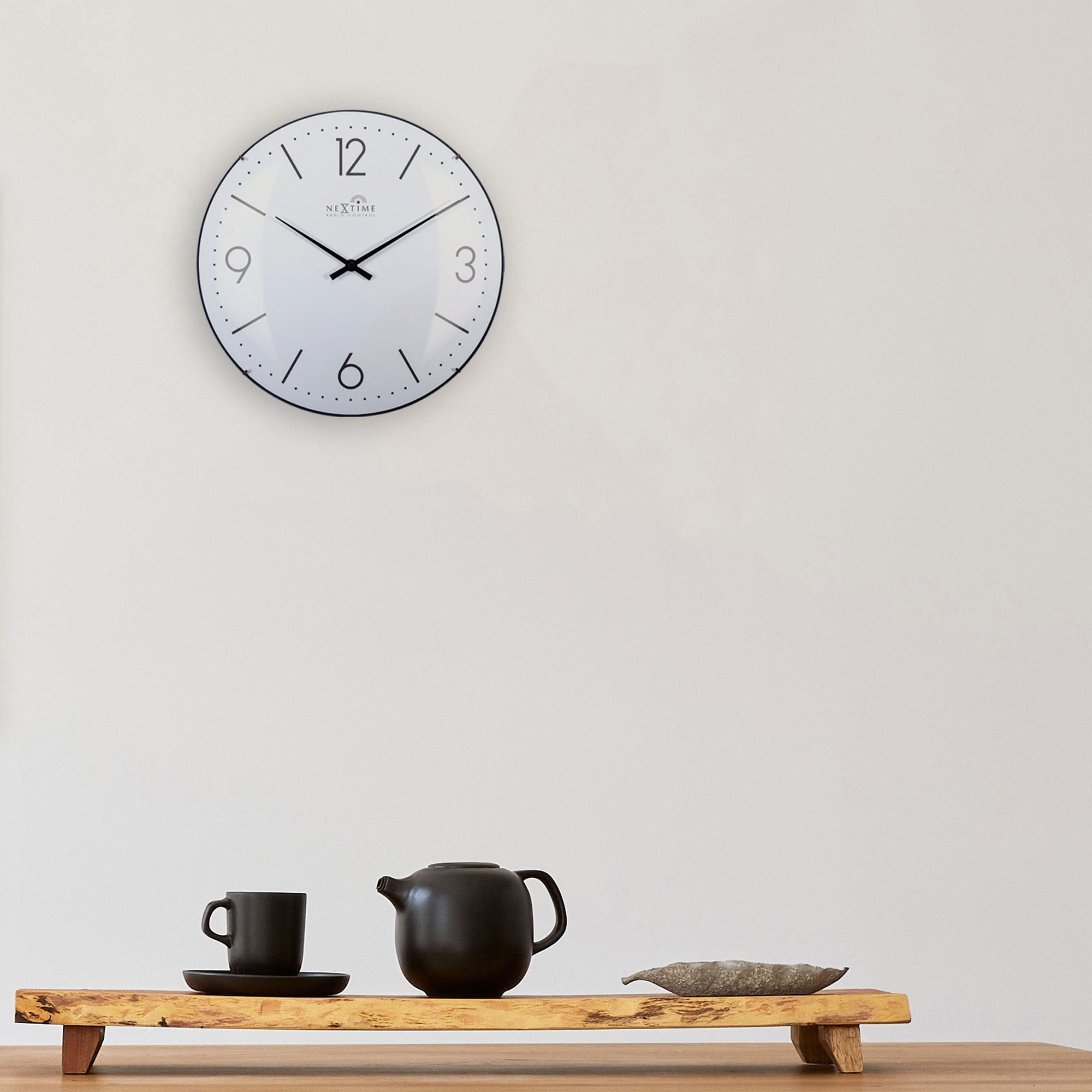 Wall clock 35cm-Radio Controlled (DCF)-Dome Glass- "Atomic" - Goat Corp