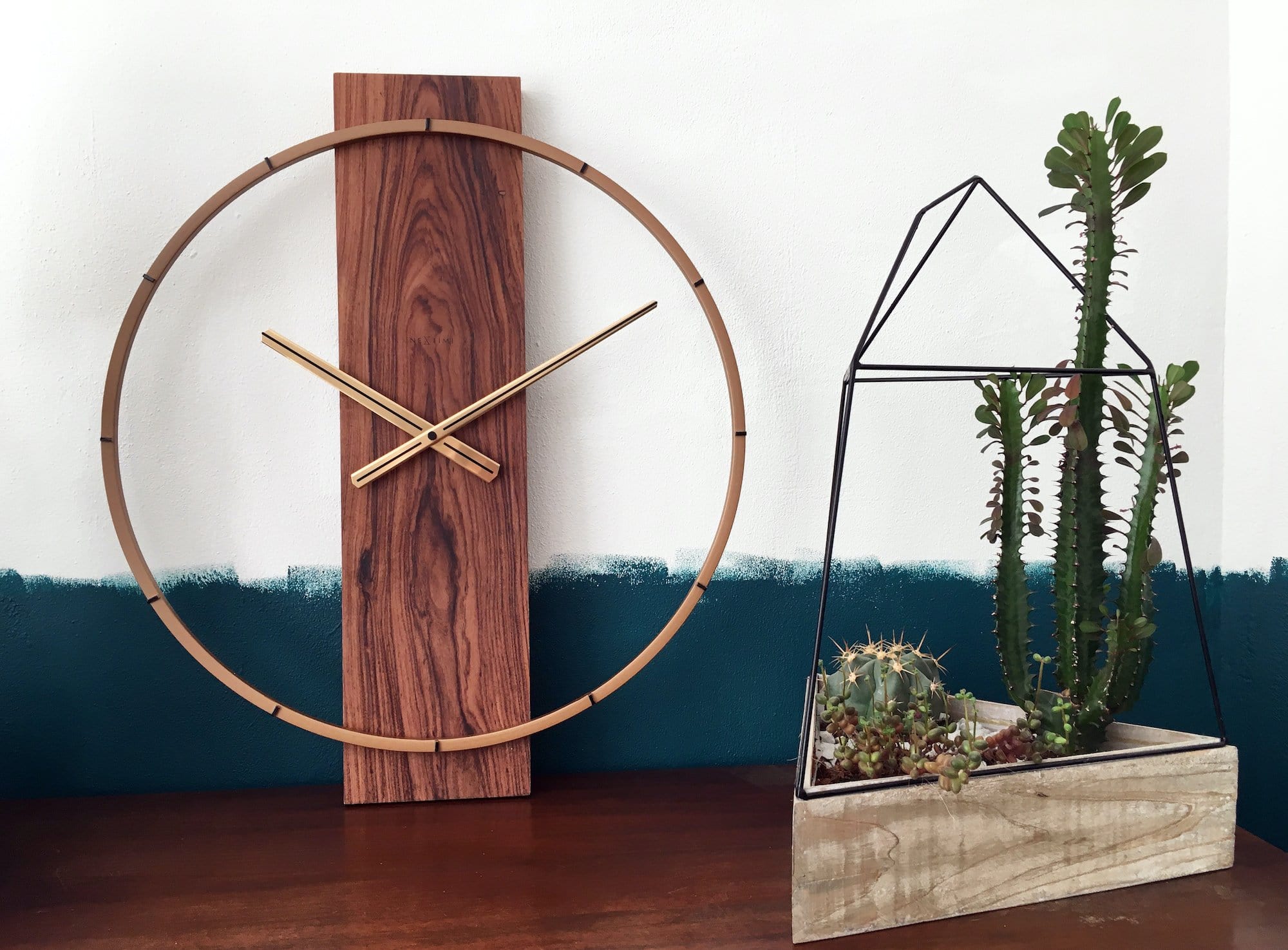 Wall clock - 50.8 x 58.2 x4.3 cm - Wood/Steel - Goat Corp