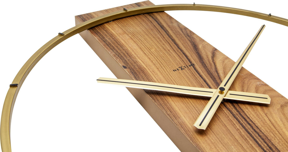 Wall clock - 50.8 x 58.2 x4.3 cm - Wood/Steel - Goat Corp