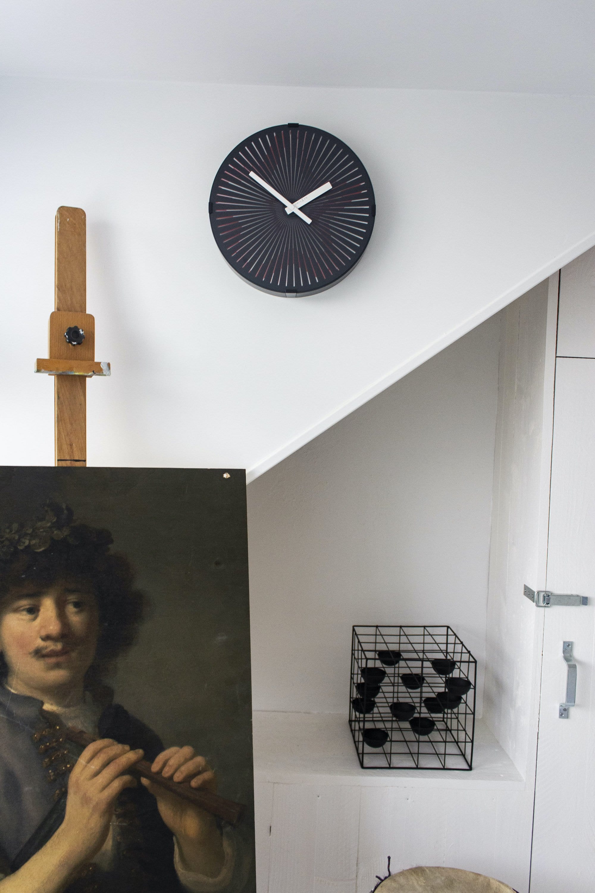 Wall clock-  30 cm - Plastic - Motion clock-  'Motion Star - Red' - Goat Corp