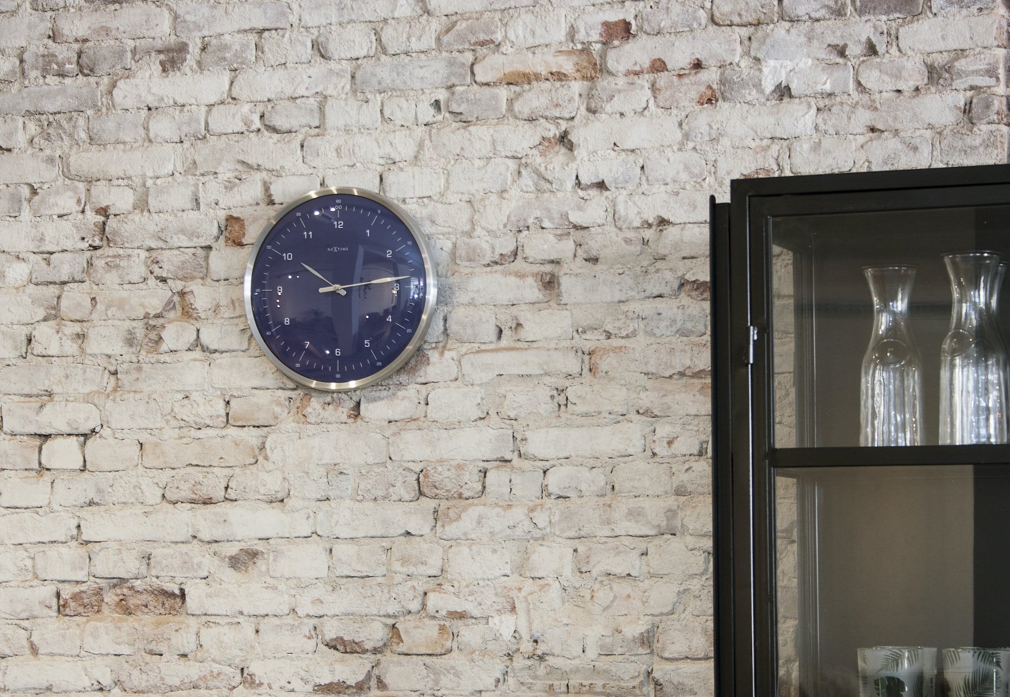 Wall clock-  33 cm - Metal - Dome Shaped Glass-  '60 Minutes' - Goat Corp