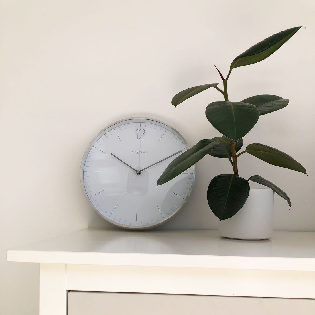Wall clock -  34 cm - Glass / Metal - Elegant 'Essential Silver' - Goat Corp