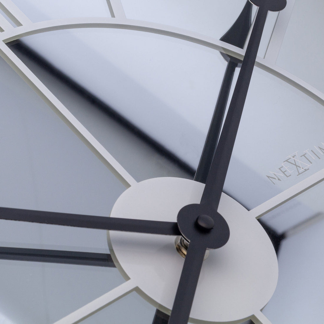 Large Wall clock 56cm - Silent - Mirror - Glass - "Cleopatra's Mirror" - Goat Corp