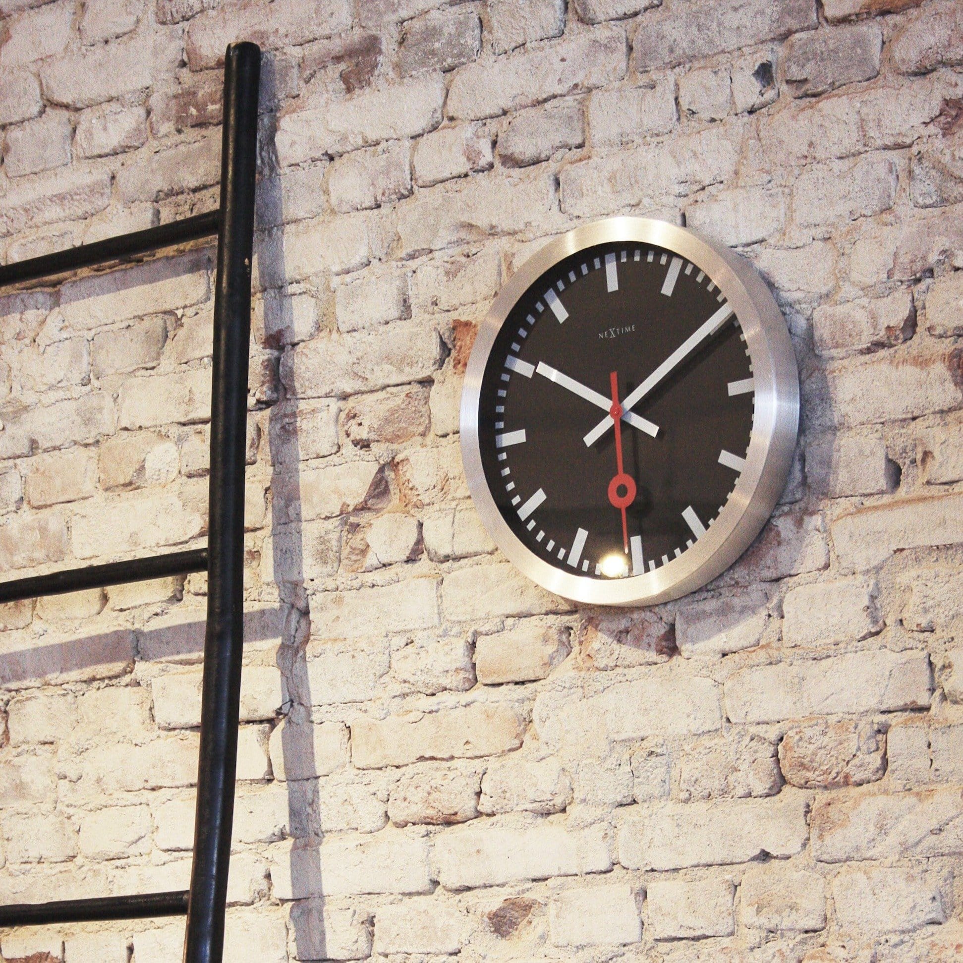 Wall clock/Table clock - Black - Aluminum - 'Station Stripe' - Goat Corp