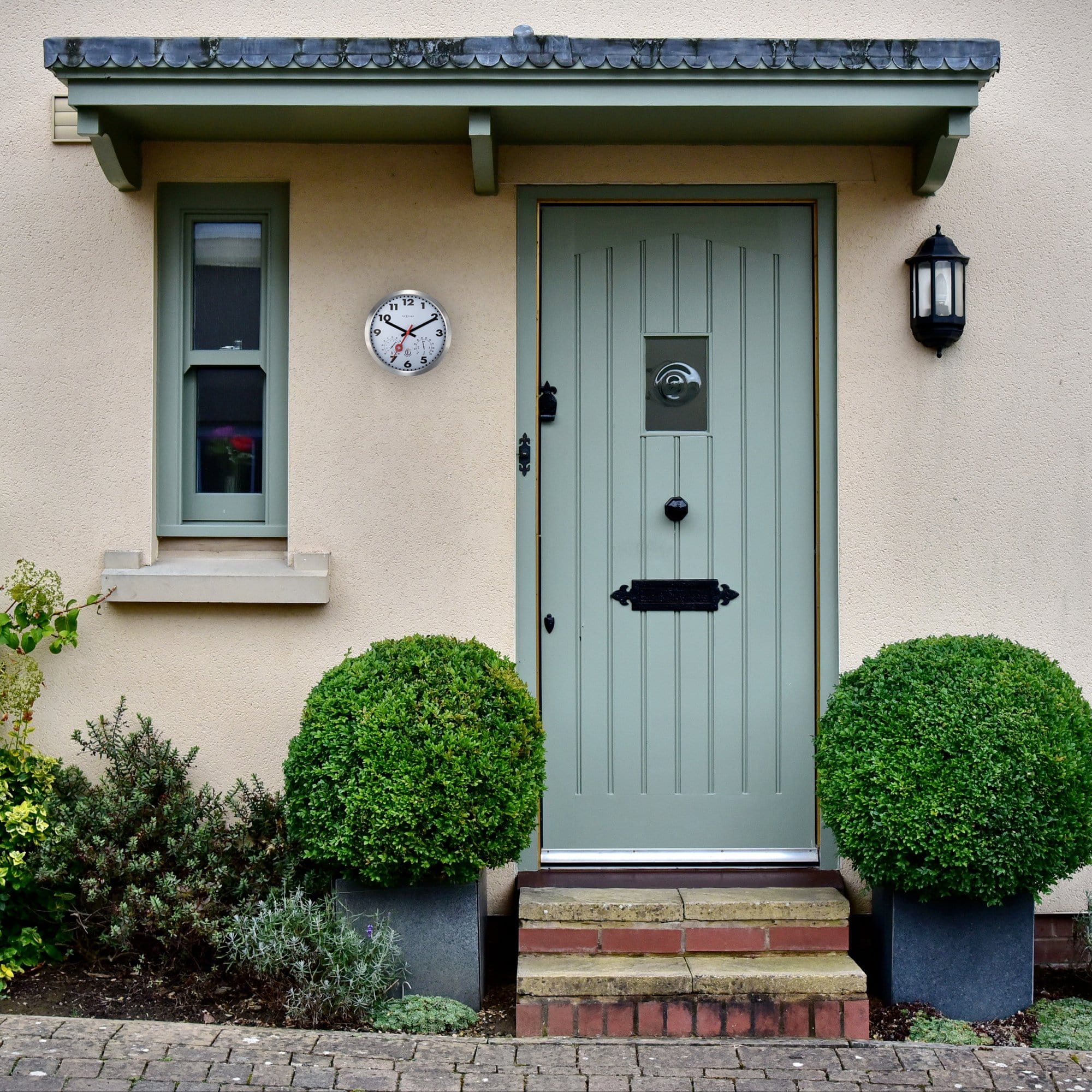 Weatherstation - Wall Clock - Weatherproof - 35cm - Silent - Aluminium - Clematis - Goat Corp