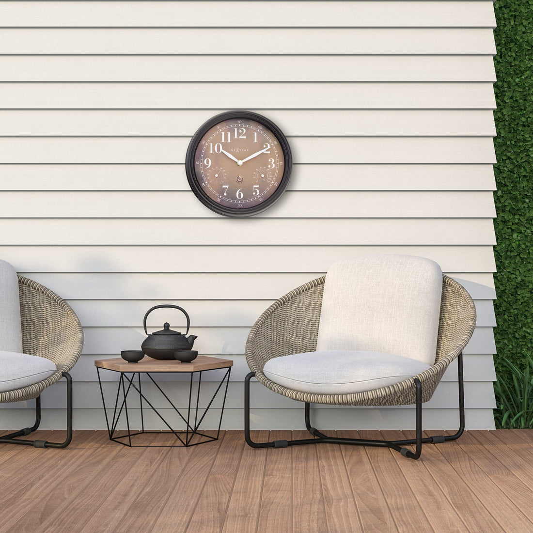 Weatherstation - Wall clock - 23.5 cm -weatherproof - Jasmine - Goat Corp