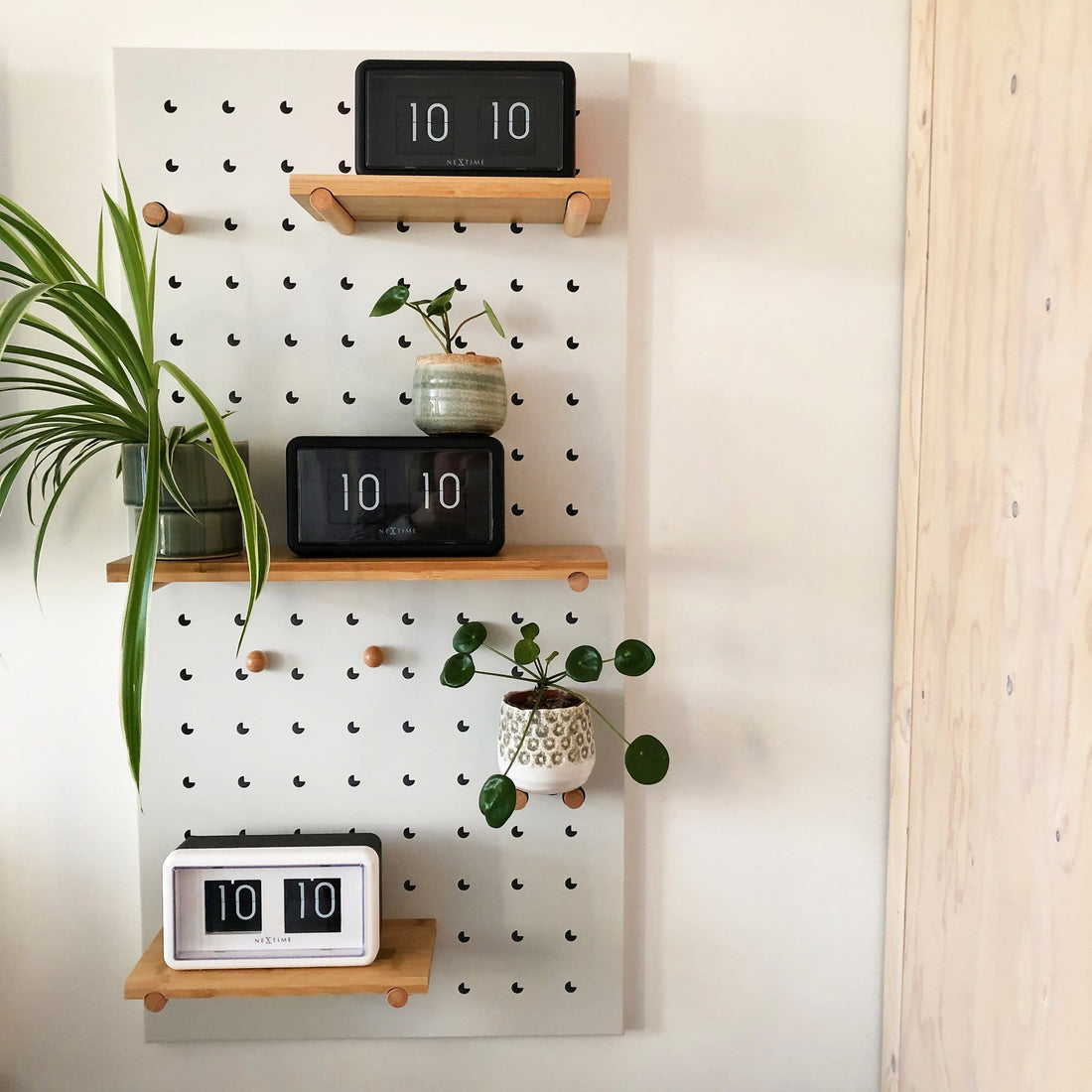 Flip Clock - Table or Wall Clock - 18x10x7cm - Goat Corp