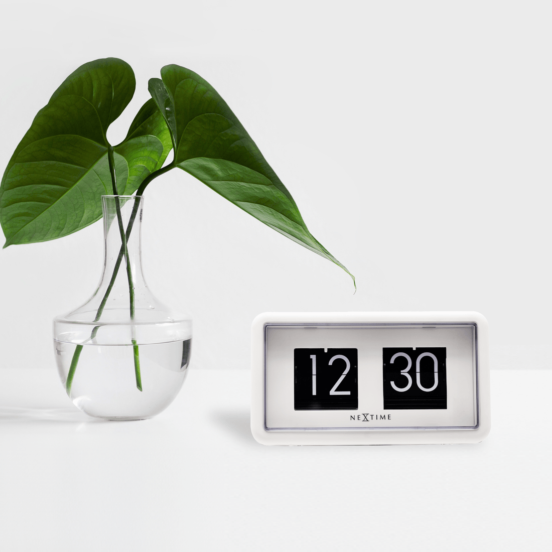 Flip Clock - Table or Wall Clock - 18x10x7cm - Goat Corp