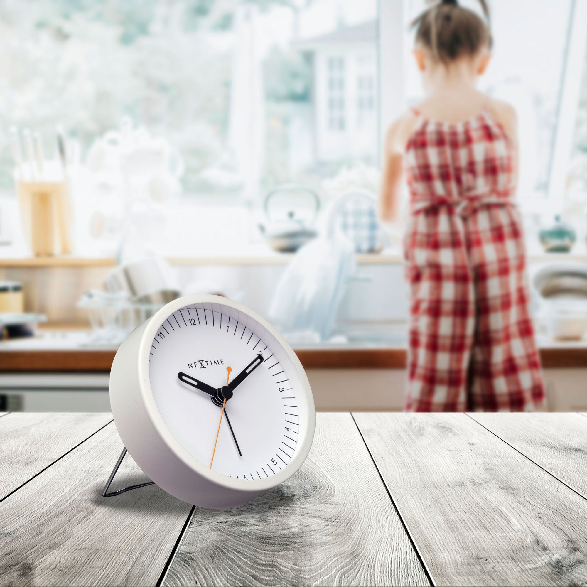 Table Alarm Clock 9x9x7.5cm - Silent - Light function /Metal "Small" - Goat Corp