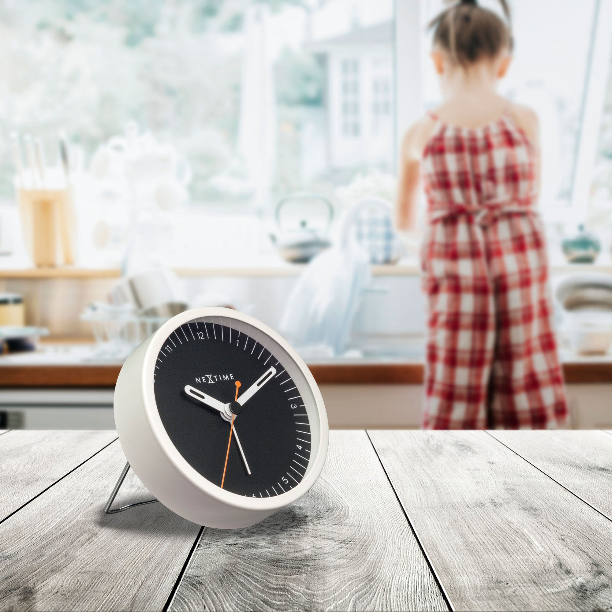 Table Alarm Clock 9x9x7.5cm - Silent - Light function /Metal "Small" - Goat Corp