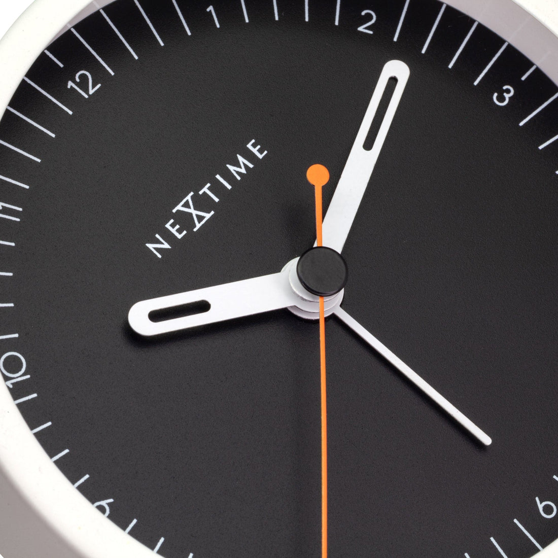 Table Alarm Clock 9x9x7.5cm - Silent - Light function /Metal "Small" - Goat Corp