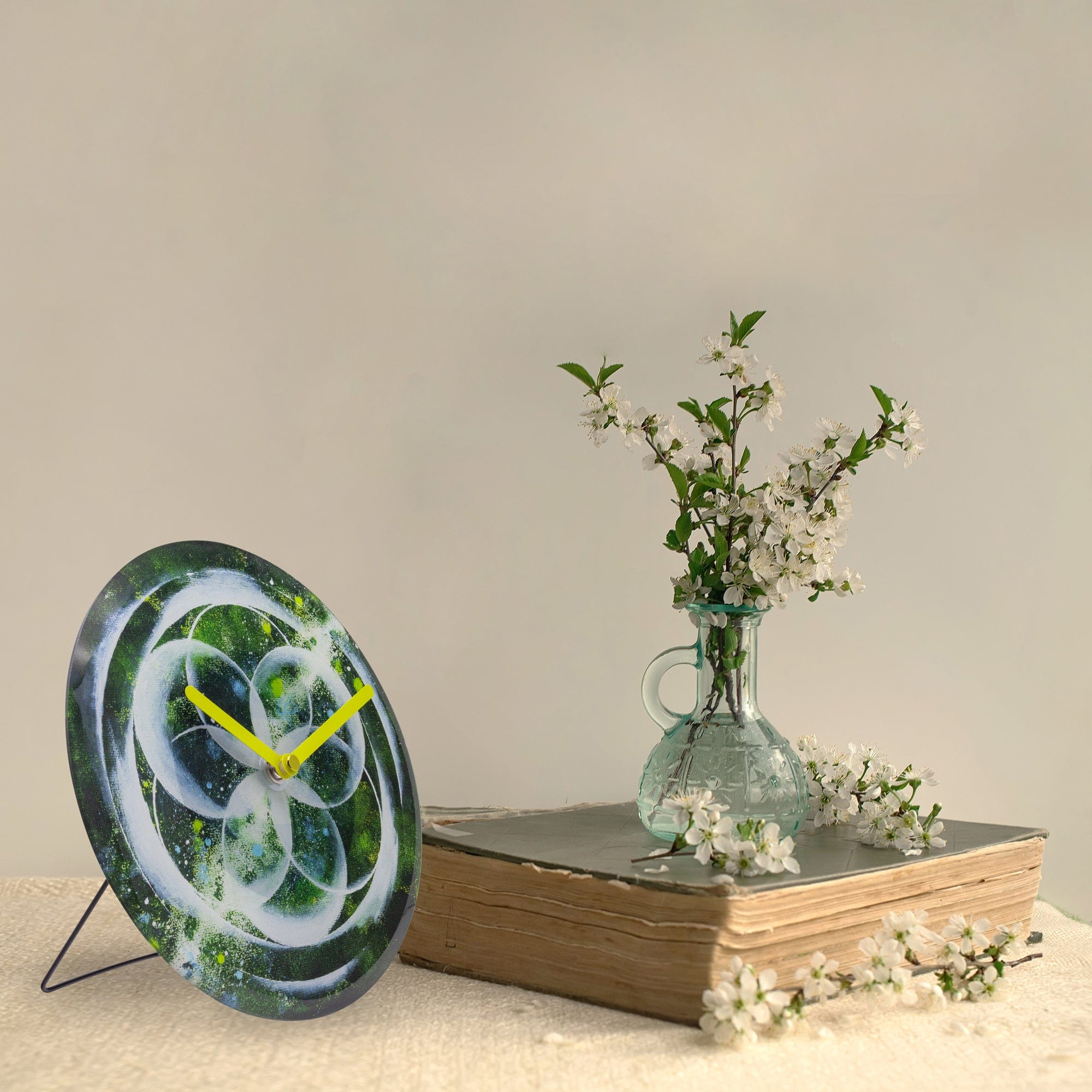 Table/Wall clock 20cm - Silent - Green -  Tempered Glass - "Cosmo Table" - Goat Corp