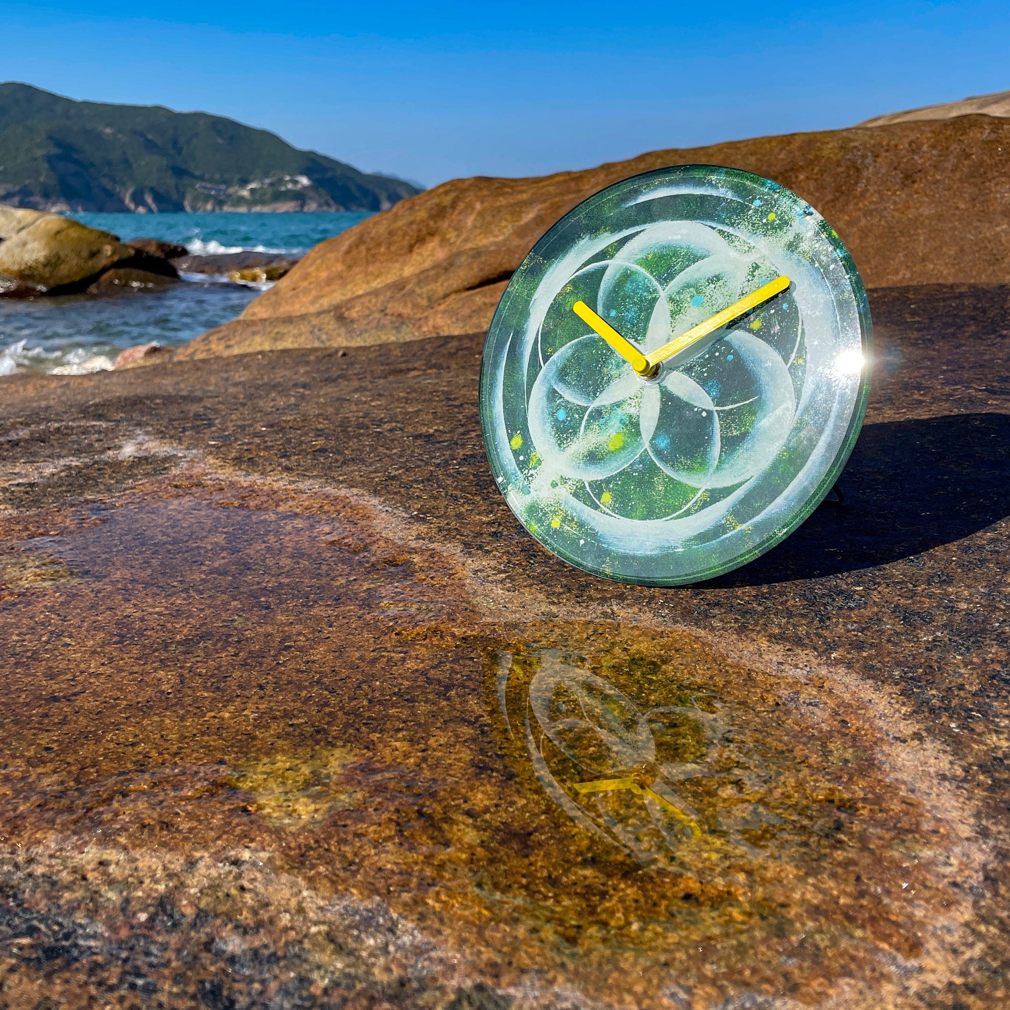 Table/Wall clock 20cm - Silent - Green -  Tempered Glass - "Cosmo Table" - Goat Corp