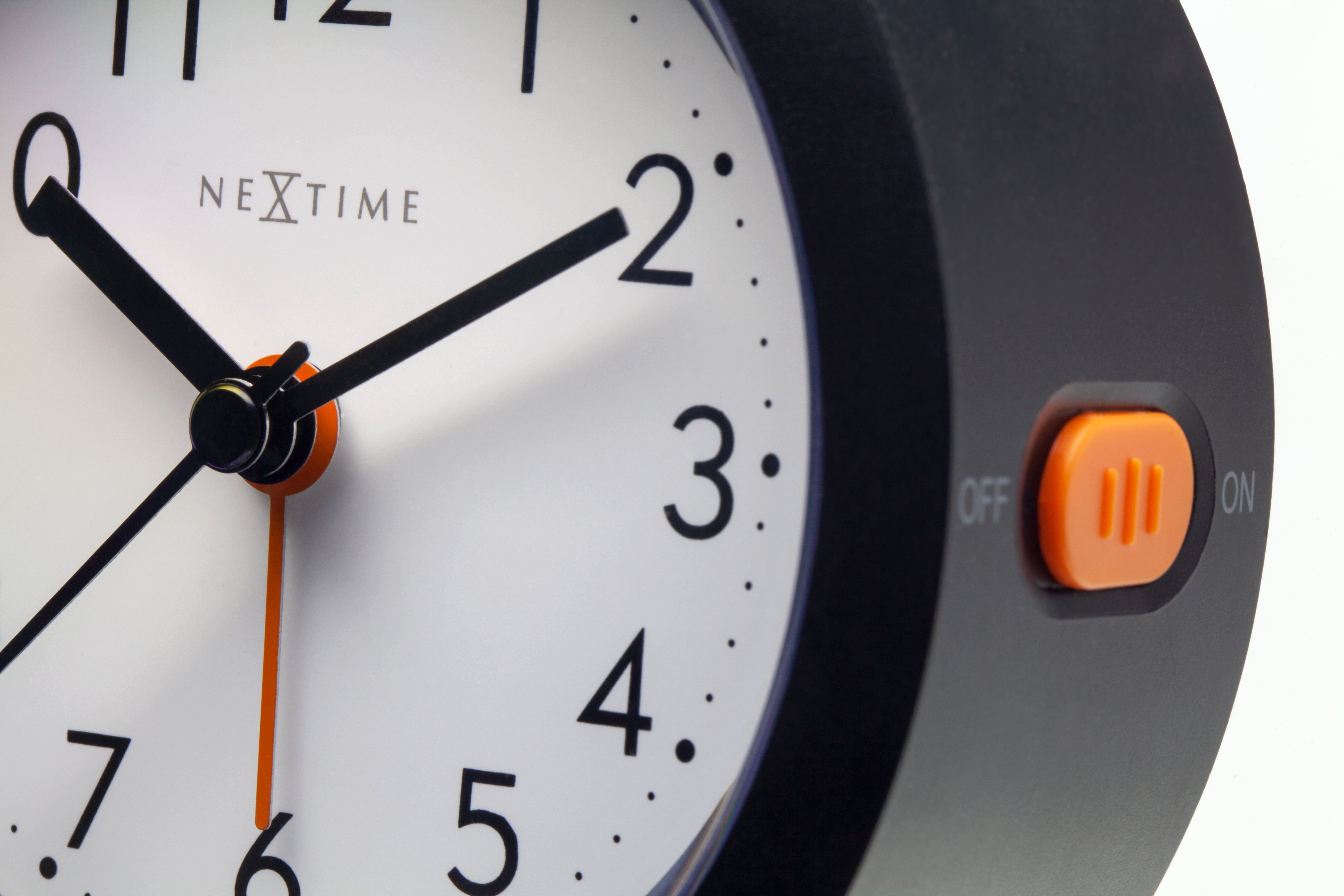 Table Alarm Clock 10.5cm x 3.6cm-Silent-Light Dial-NeXtime "Circle" - Goat Corp