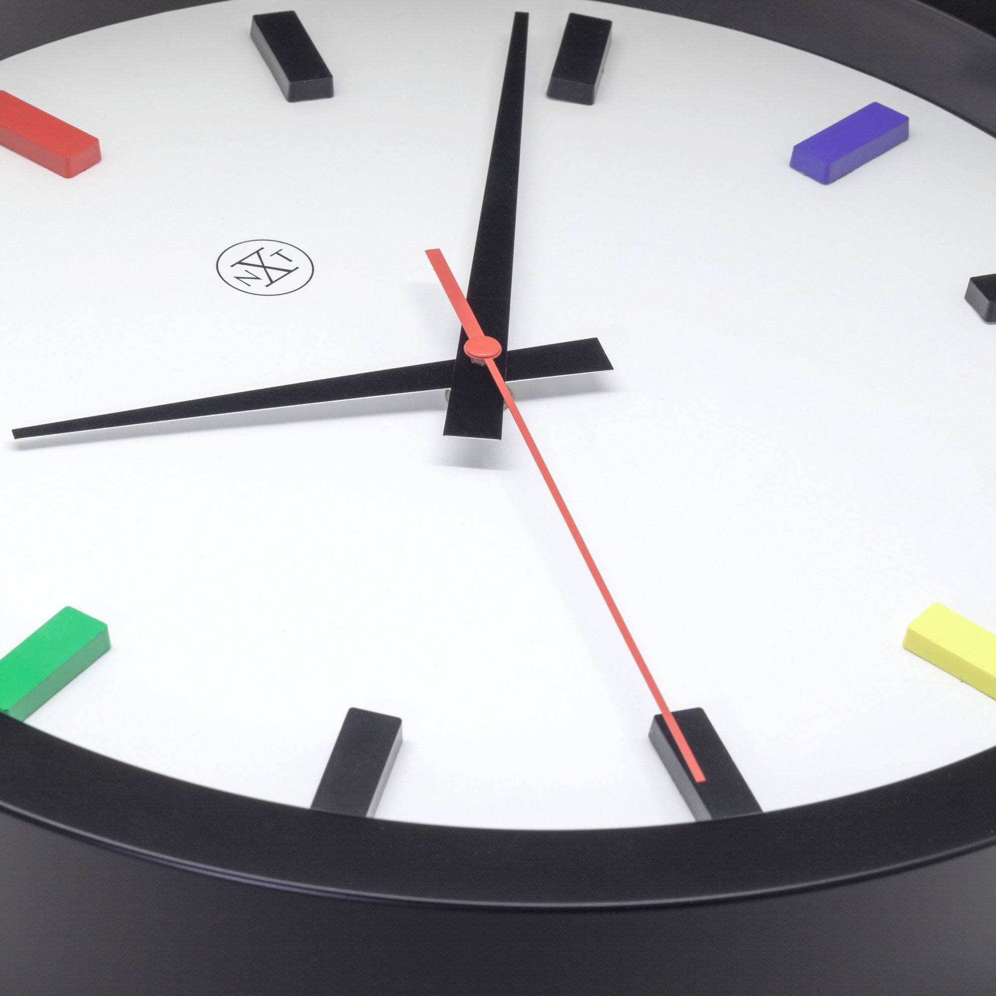 Wall clock 36cm - Silent - Plastic - "Mix" - Goat Corp