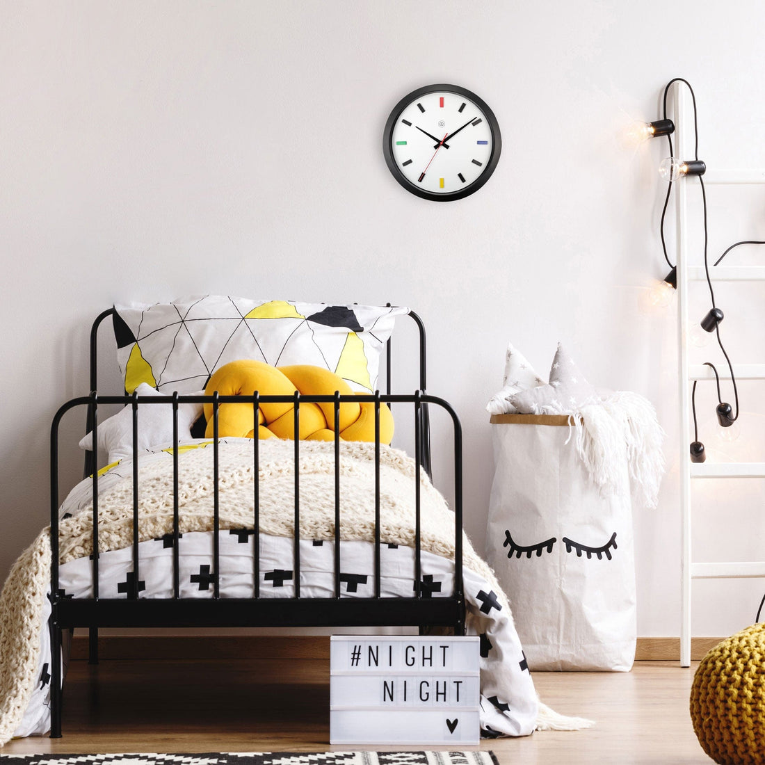 Wall clock 36cm - Silent - Plastic - "Mix" - Goat Corp