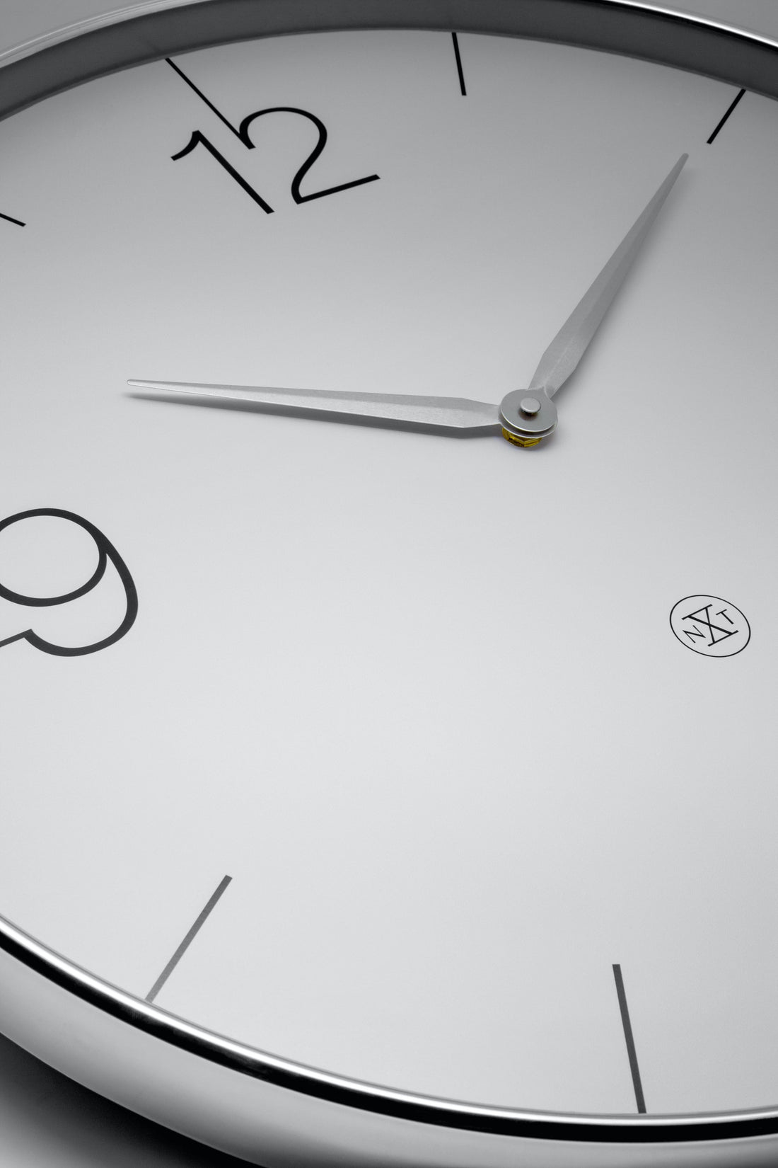 Wall clock 51cm-Silent-Gold/Chrome/Grey-Plastic-nXt 'Finesse Large' - Goat Corp