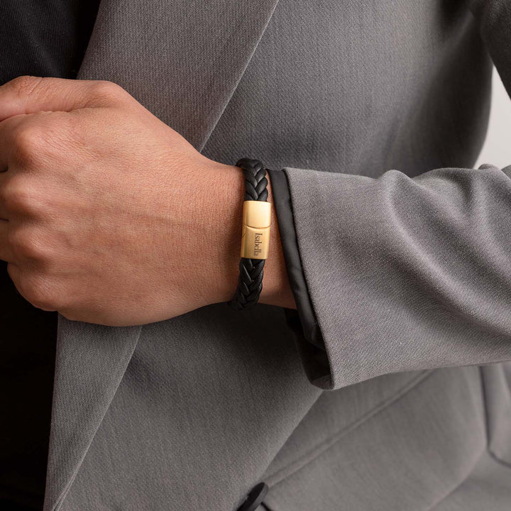 Axel matt gold bracelet