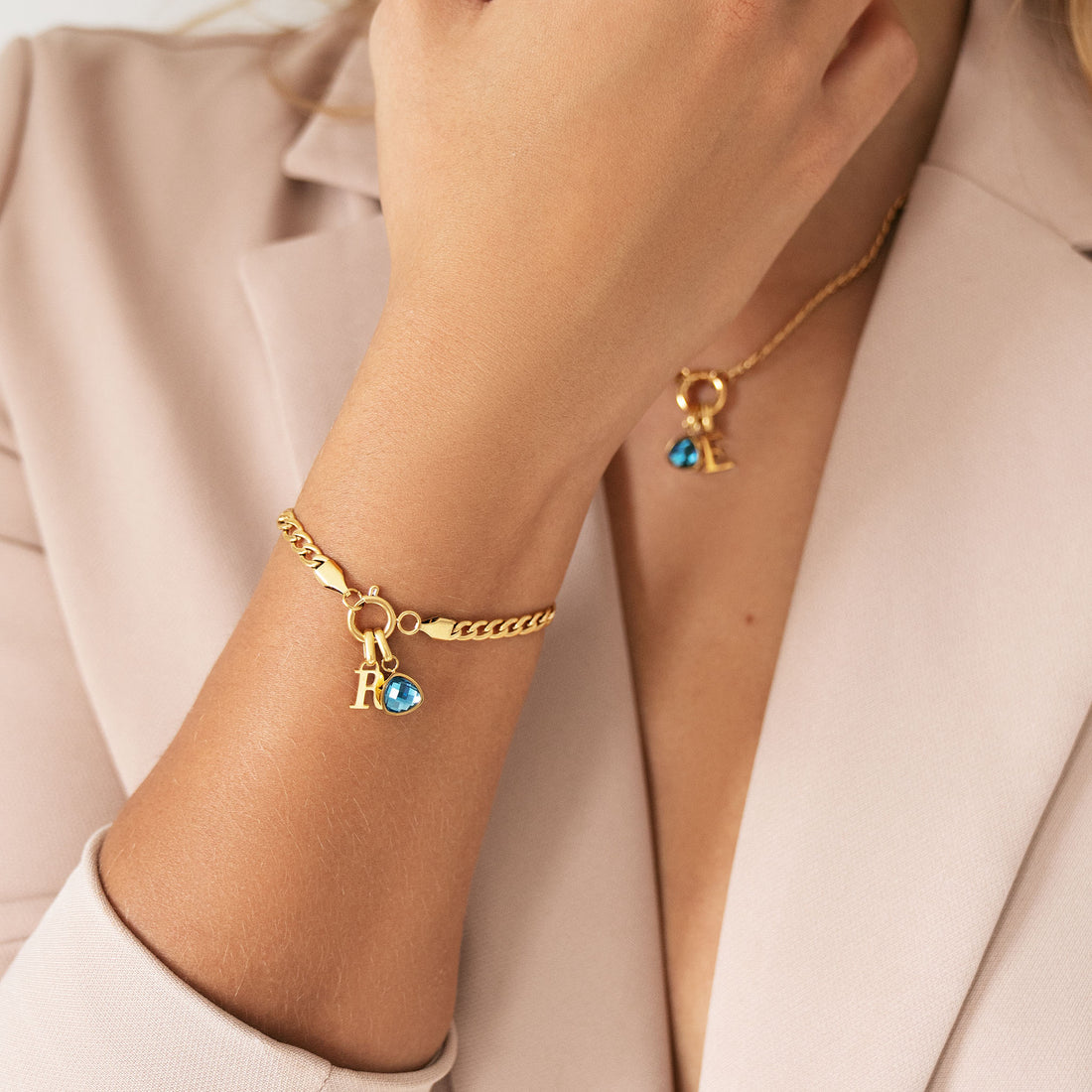 Letter & birthstone bracelet gold