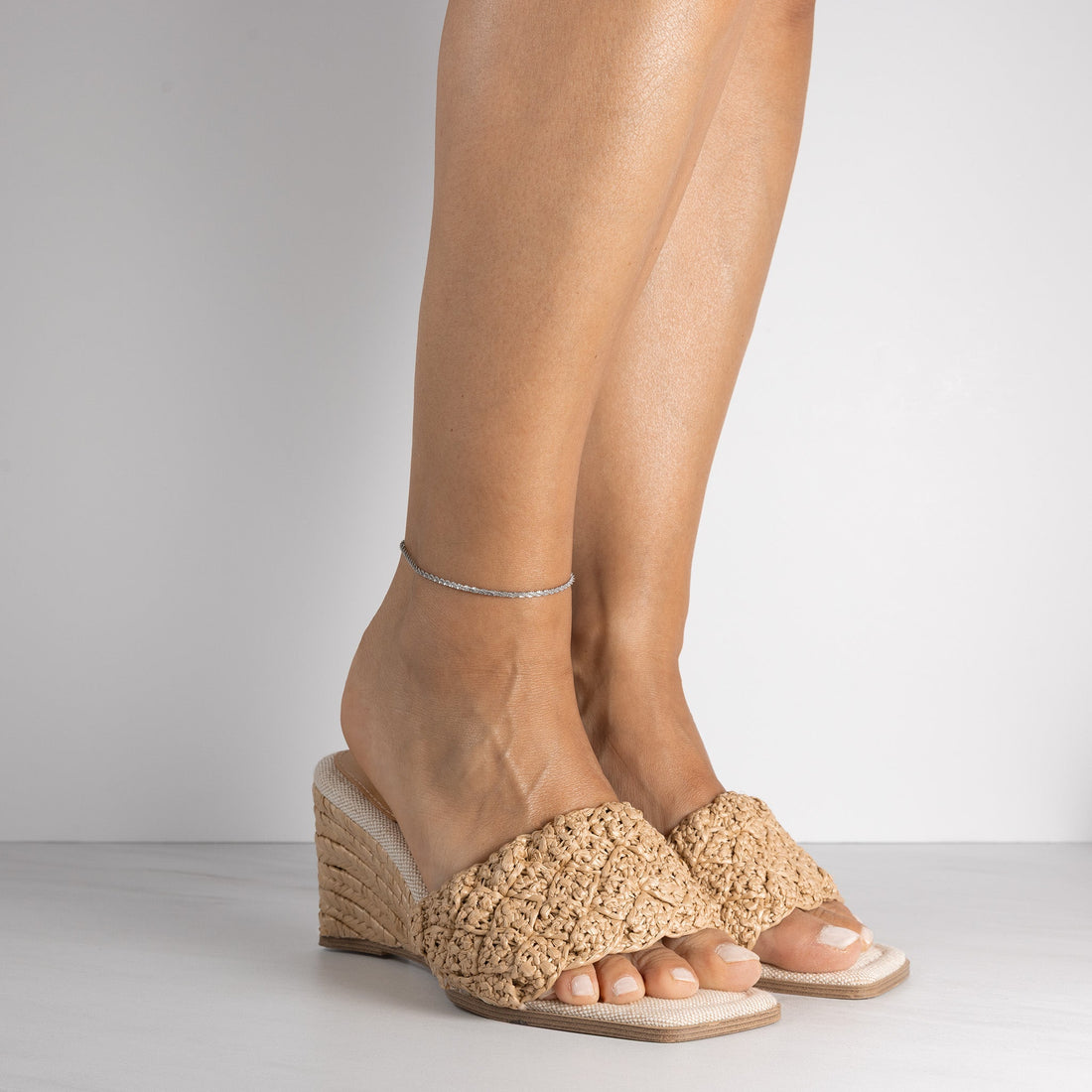 Sparkling anklet