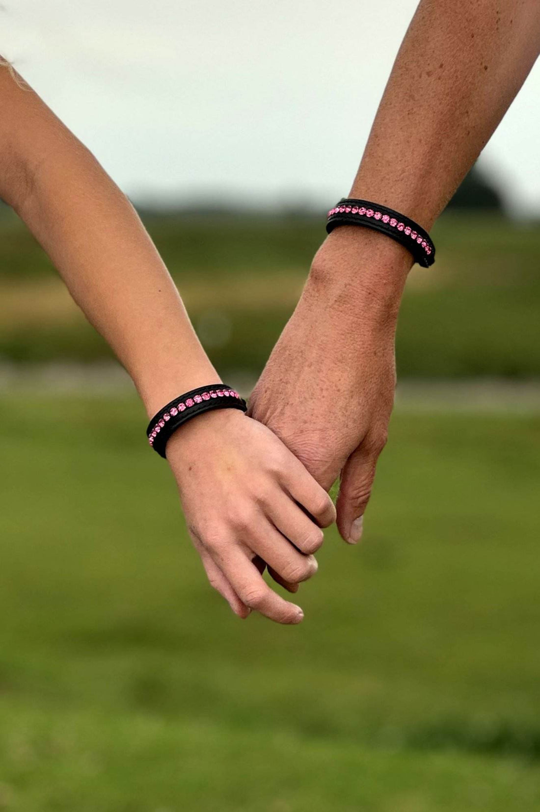 Armband Veerle Donkerroze