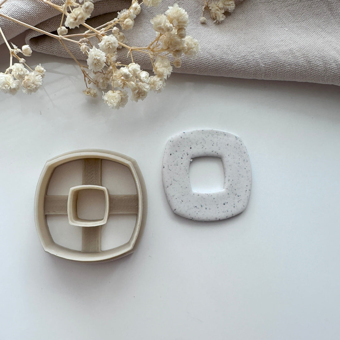 Bold square cutter - Goat Corp