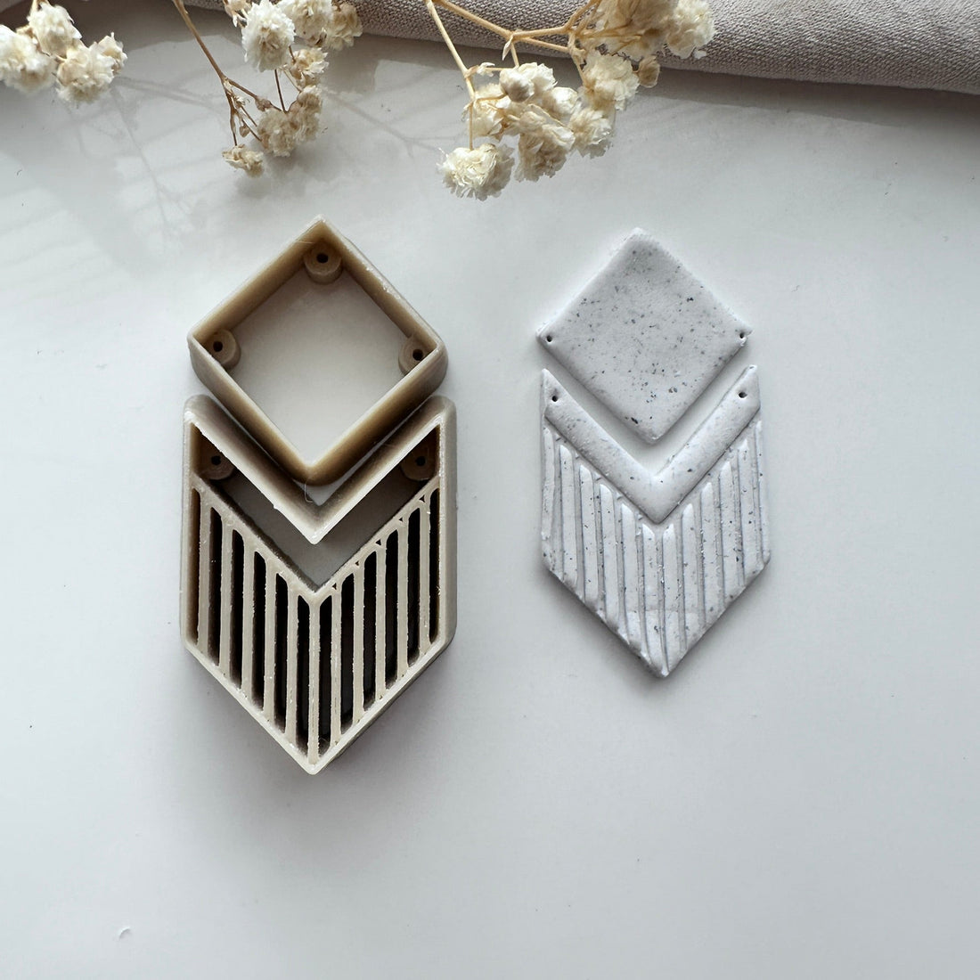 Chevron square ruffle cutter set met boorhulp - Goat Corp