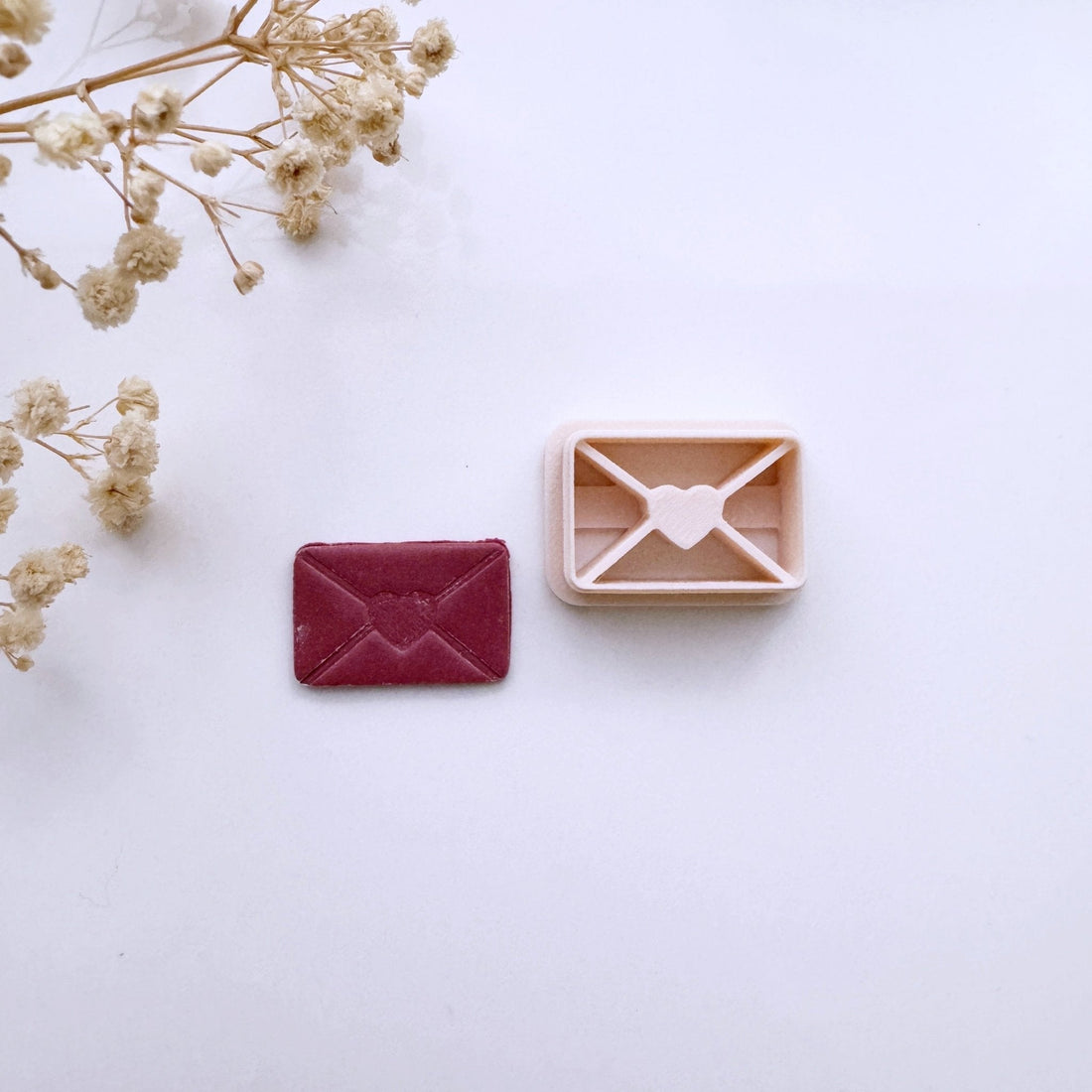 Envelope with heart cutter - Goat Corp