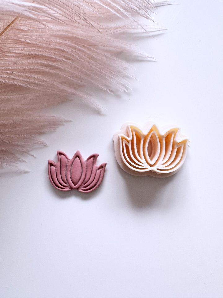 Gentle Curve Lotus - Goat Corp