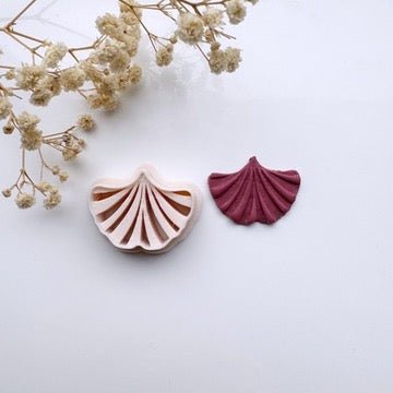 Ginkgo leaf embossed - Goat Corp