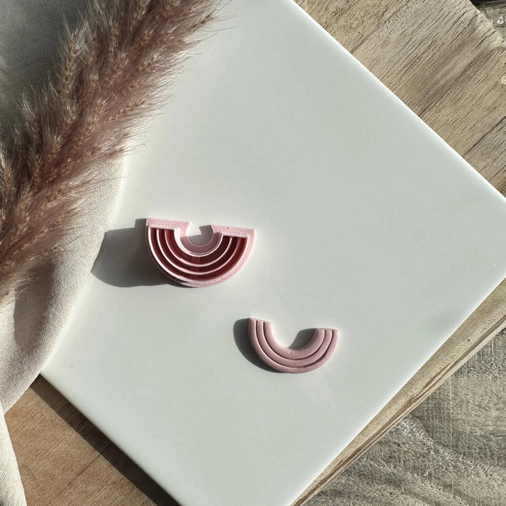 Half an arch embossed cutter - Goat Corp