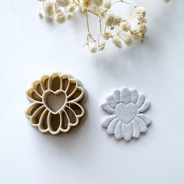 Heart flower cutter - Goat Corp