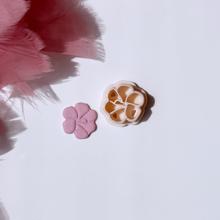 Hibiscus Twist Cutter - Goat Corp