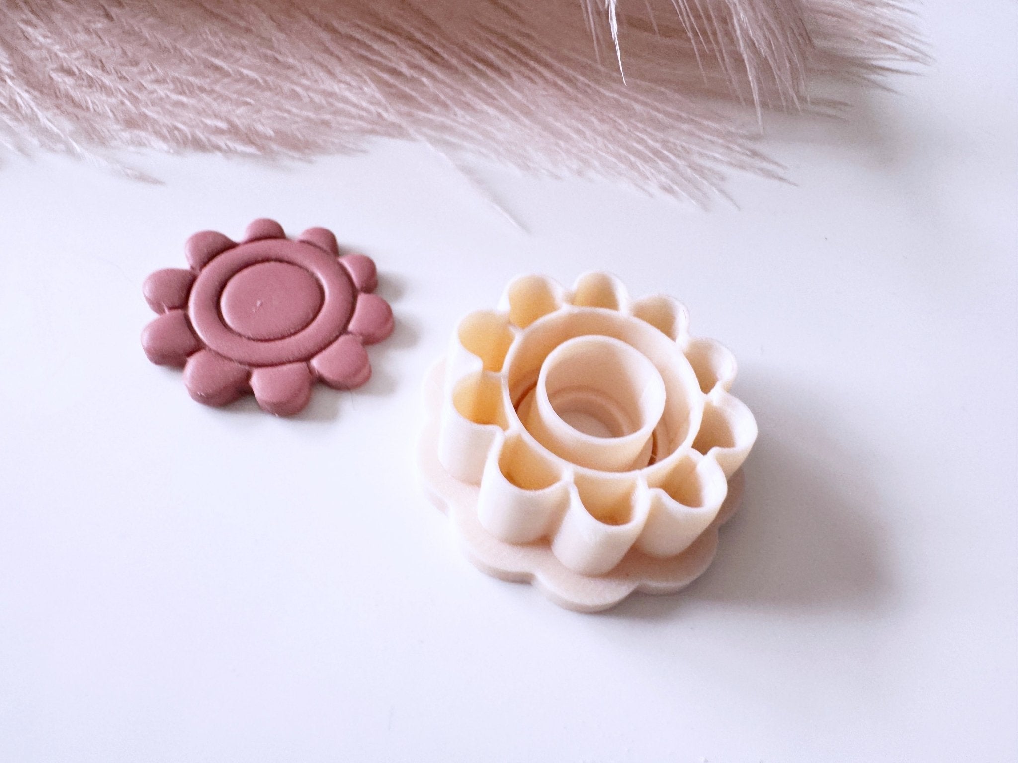 Luna Daisy Cutter - Goat Corp