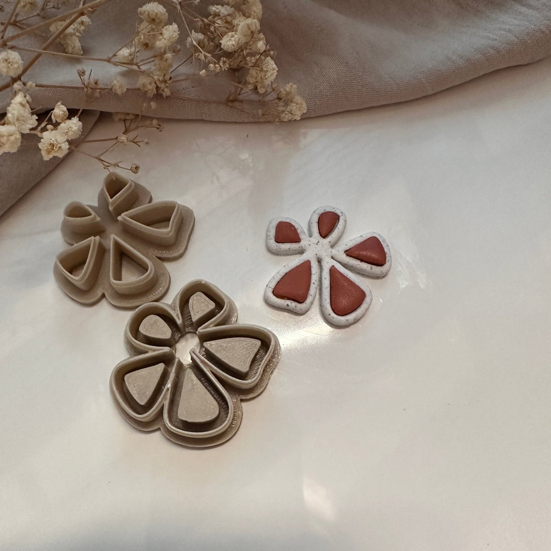 Matisse embossed flower cutter set - Goat Corp