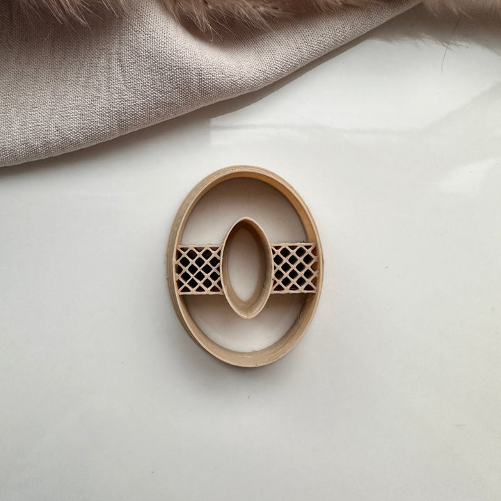 Meshed donut cutter - Goat Corp