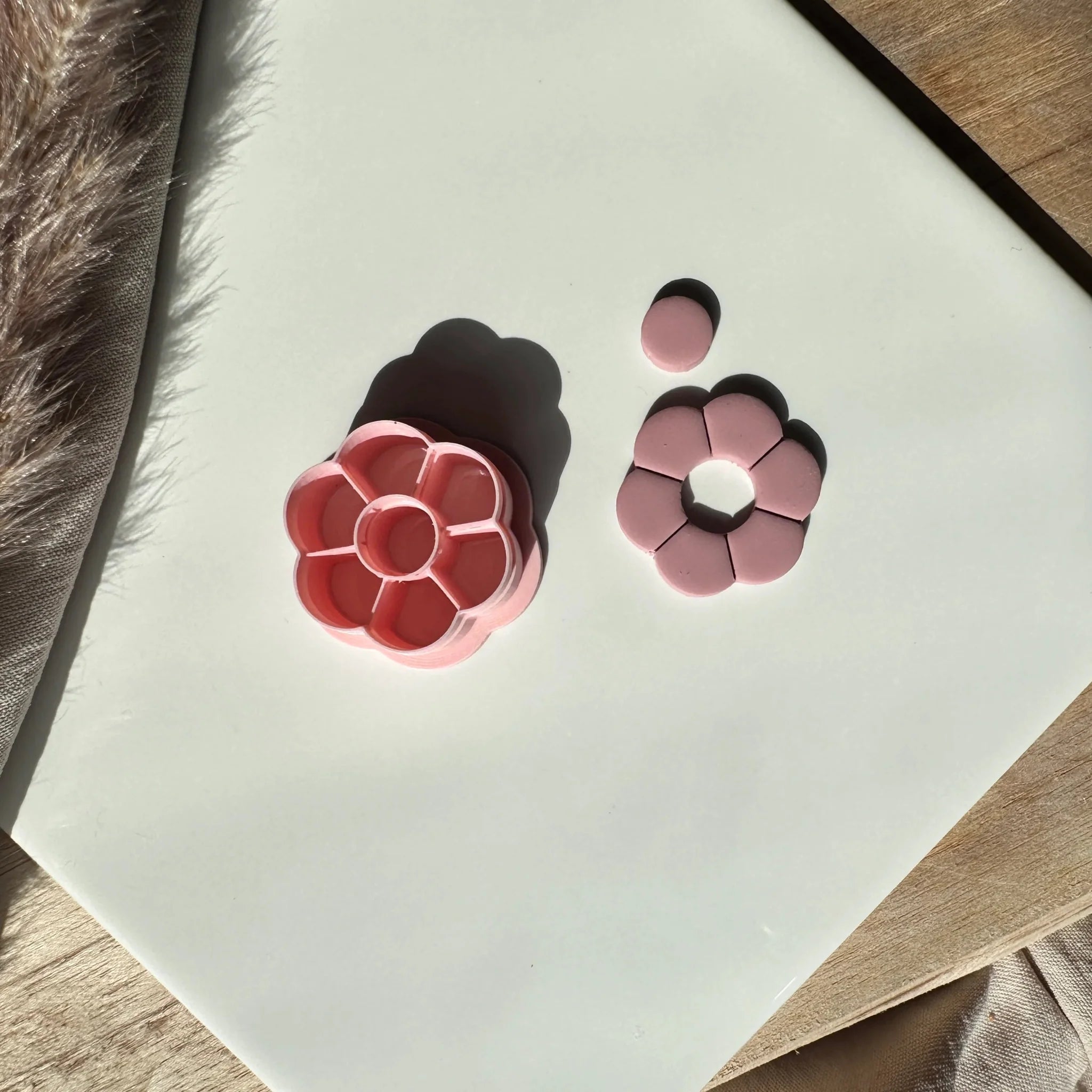 Open heart flower cutter - Goat Corp