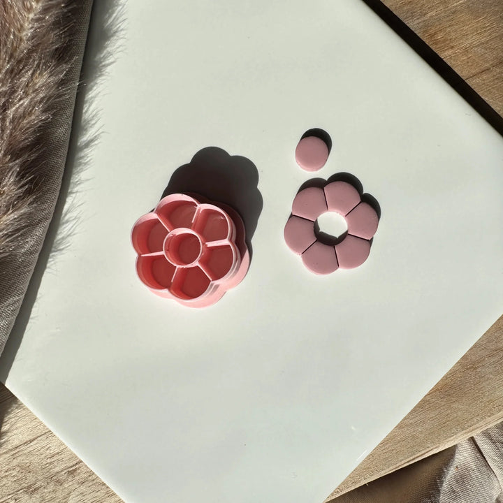 Open heart flower cutter - Goat Corp