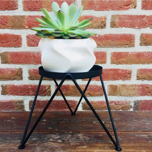 twisted flower pot