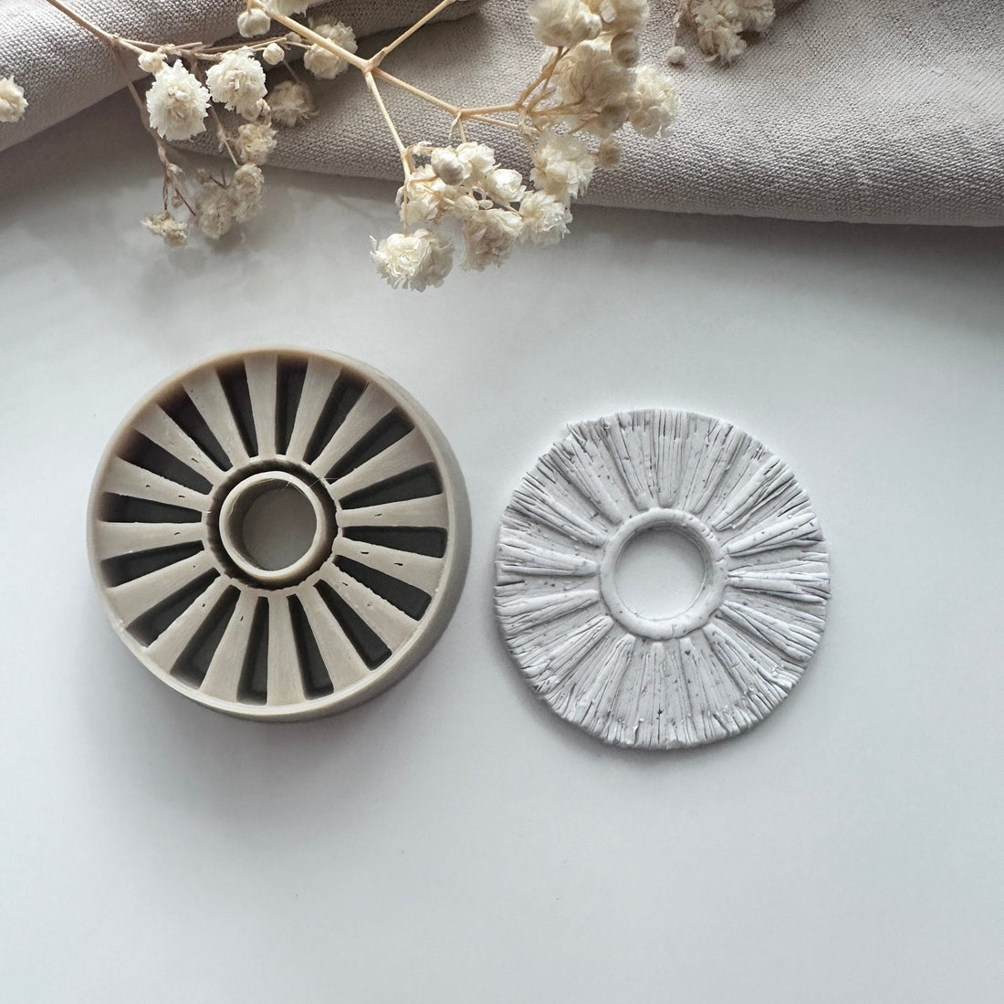 Round ruffle cutter - Goat Corp
