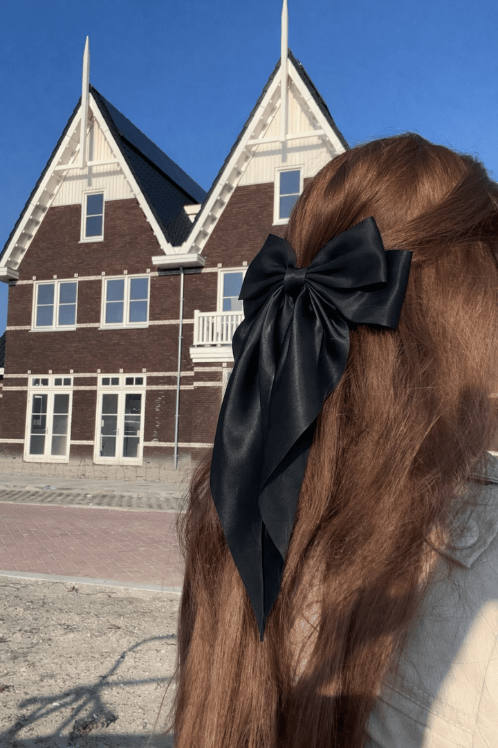 Satijnen Haarstrik Zwart