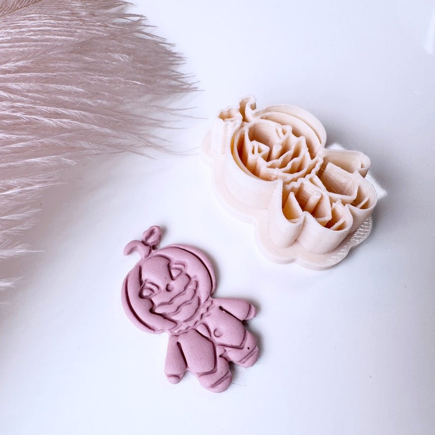 Scarecrow Pumpkin - Goat Corp