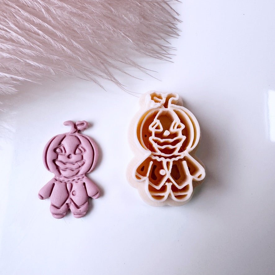 Scarecrow Pumpkin - Goat Corp