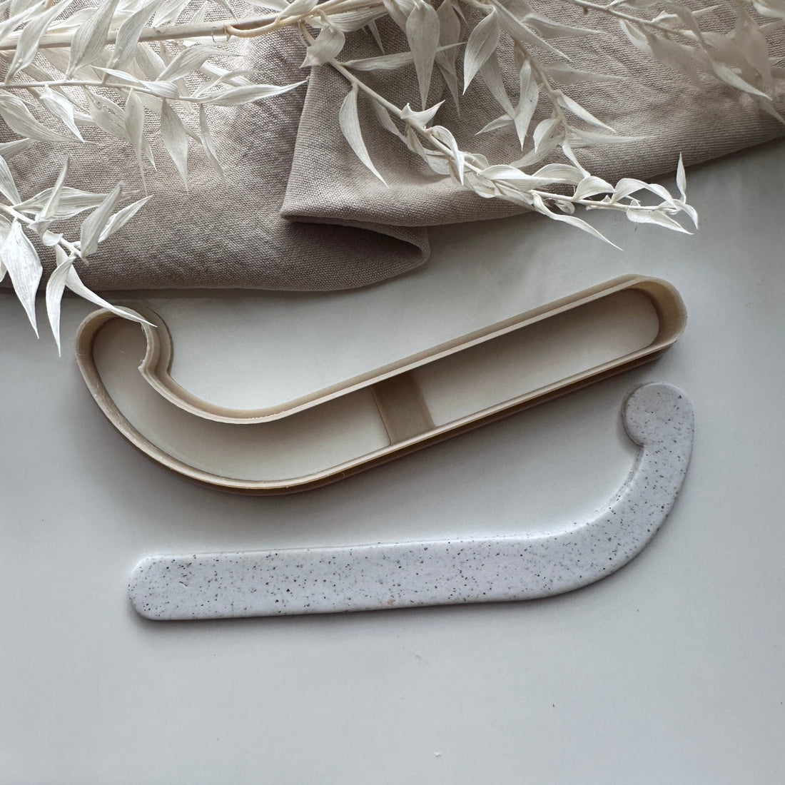 Showstick cutter - Goat Corp