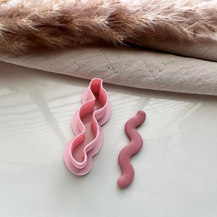 Squiggle cutter - Goat Corp