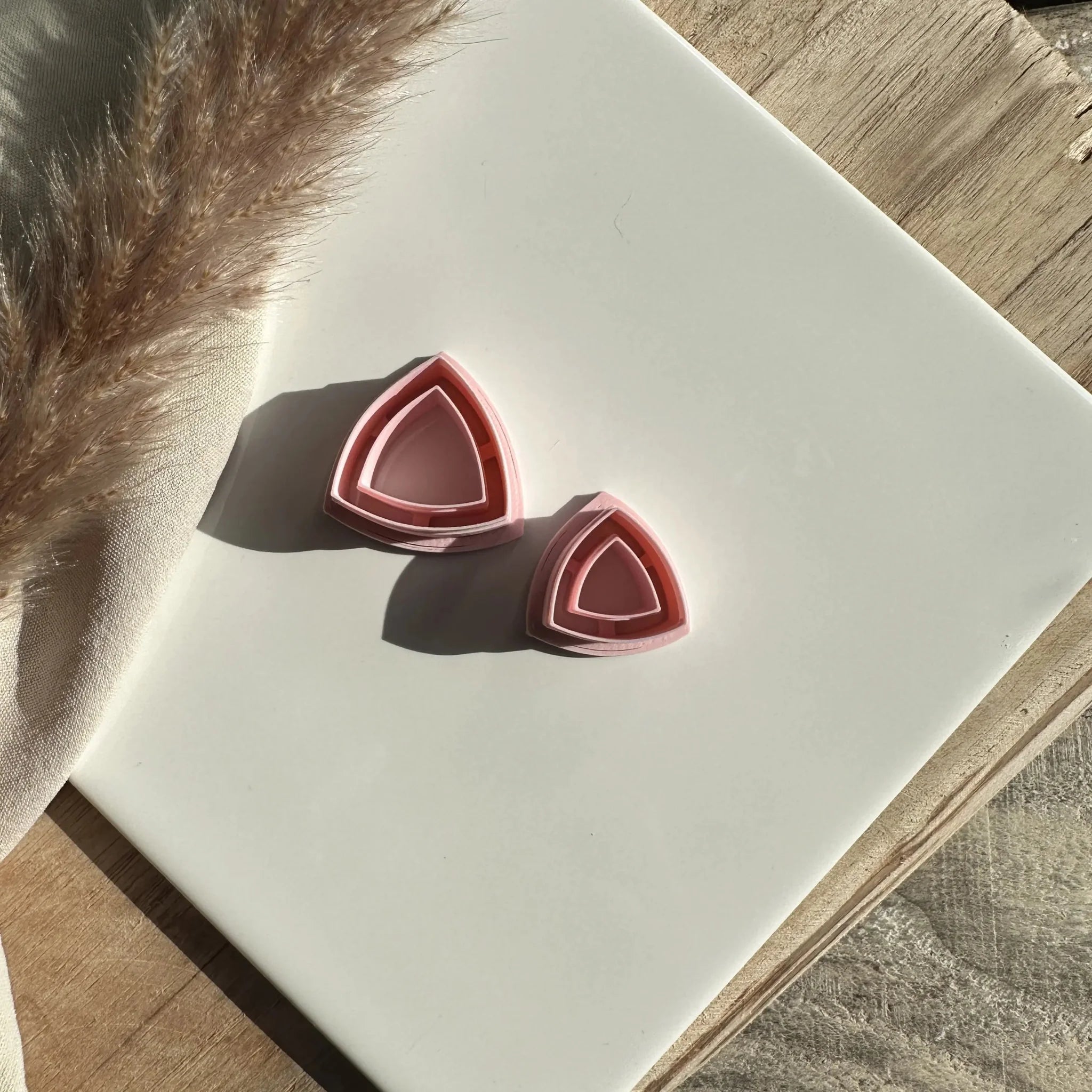 Triangle embossed cutter - Goat Corp