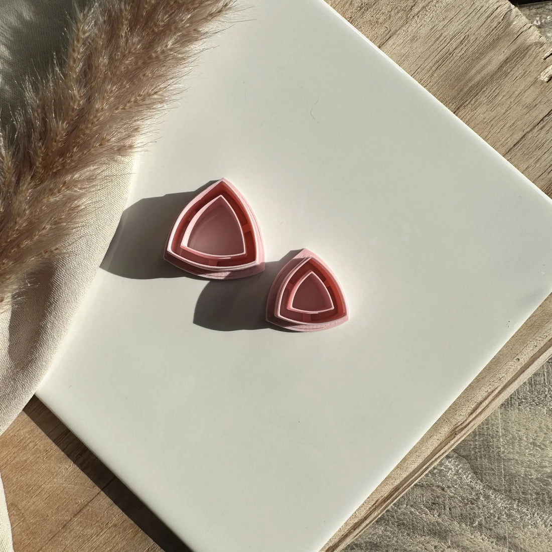 Triangle embossed cutter - Goat Corp